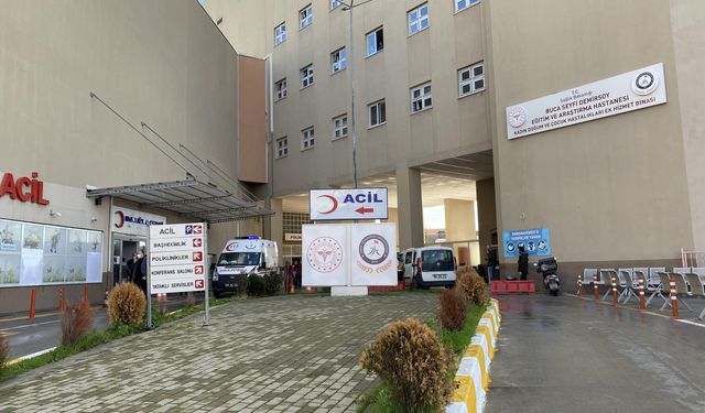 Cami avlusuna terk edildi