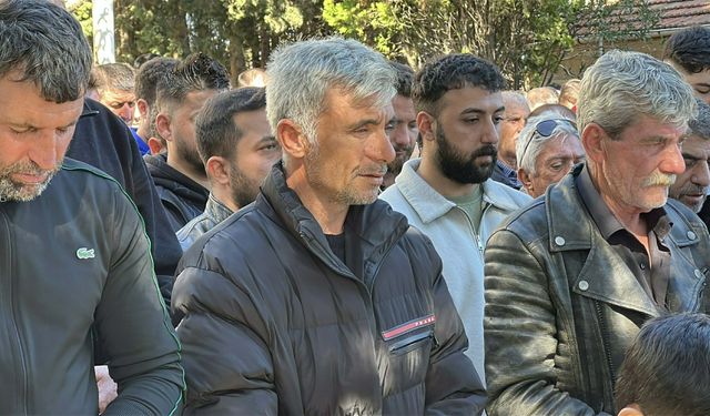Çanakkale'de Mezar Olan Tekne Çıkartıldı