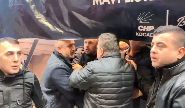 CHP Kongresinde Gazetecilerle Gerginlik Yaşandı