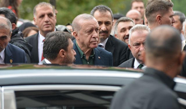 Cuma namazını Rize'de kıldı