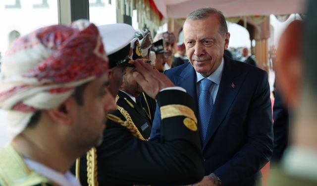 Cumhurbaşkanı Erdoğan Umman Al Alam Sarayı'na gitti