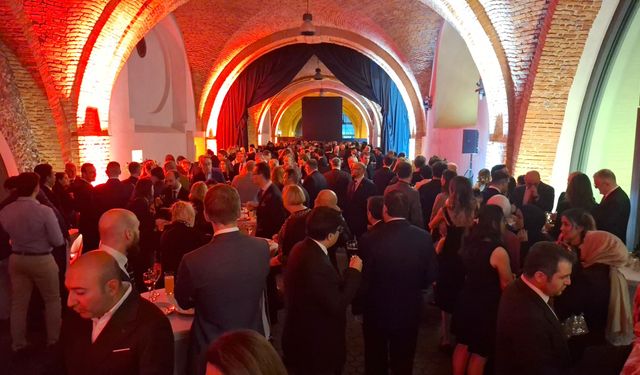 Cumhuriyet'imizin 102'nci Yılı Varşova Kraliyet Sarayı'nda Kutlandı