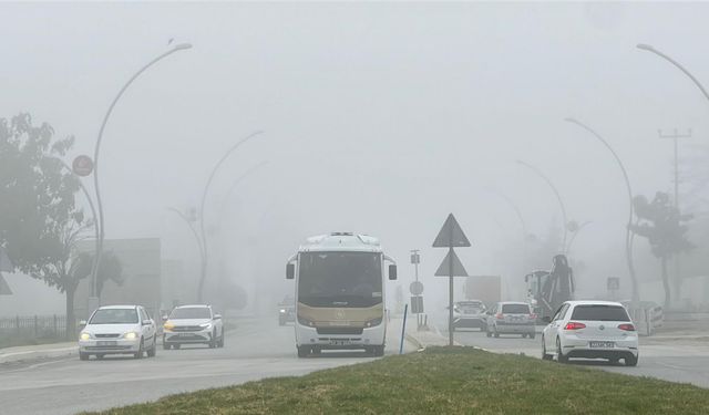 Edirne güne sisle uyandı