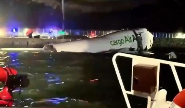 Hong Kong'da feci uçak kazası!