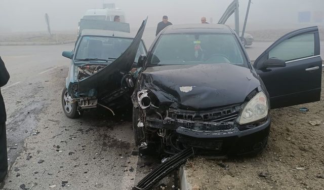 Kavşakta feci kaza!