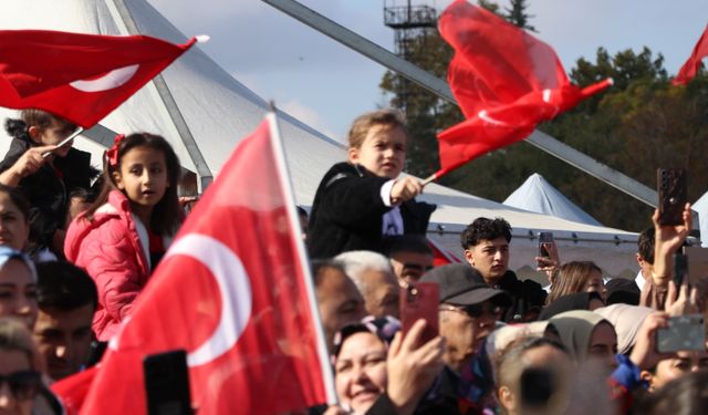 Komandolardan 29 Ekim'e özel gösteri