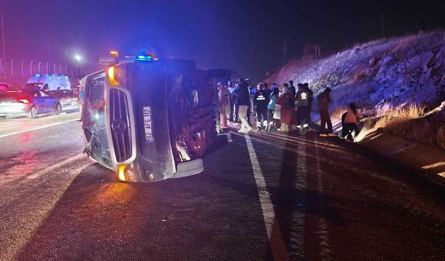 Malatya'da kaza: 13'ü öğrenci, 14 yaralı