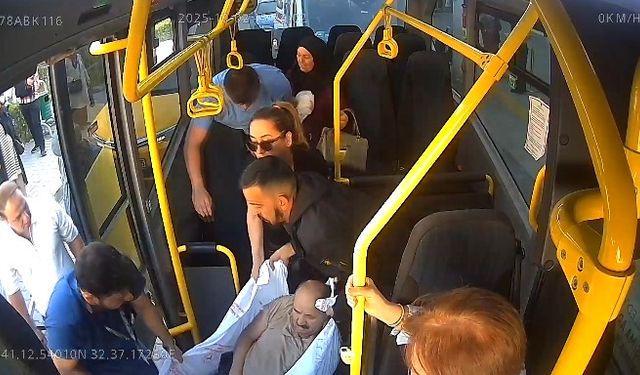 Minibüs sürücüsü  yolcuyu hastaneye götürdü