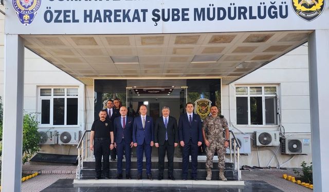 Özel Harekat polisleri Suriye'ye uğurlandı