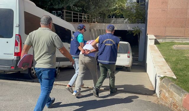 Tartıştığı ağabeyini maket bıçağıyla öldürdü