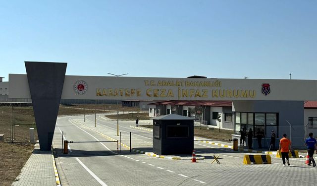 Tekirdağ'da İnfaz Koruma Memurlarına Bıçakla Saldırdı