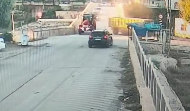 Traktörden ayrılan römork yayaya çarptı