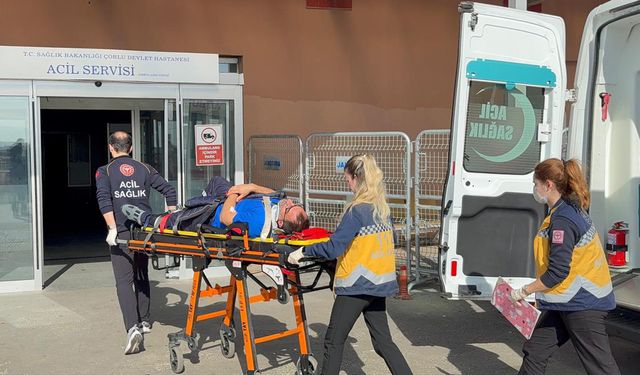 Yüksekten düşen işçiler yaralandı