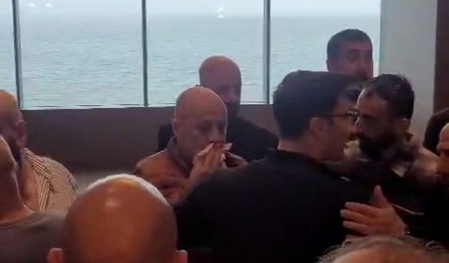 Zonguldak'ta CHP kongresinde kavga çıktı: 2 kişi yaralandı