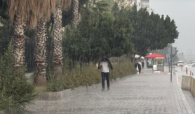 Antalya'da hava durumu olumsuz ilerliyor