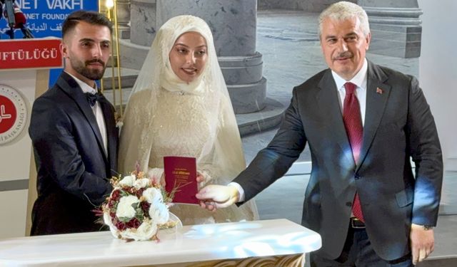 Konya'da 35 Çift İçin Toplu Nikah Töreni