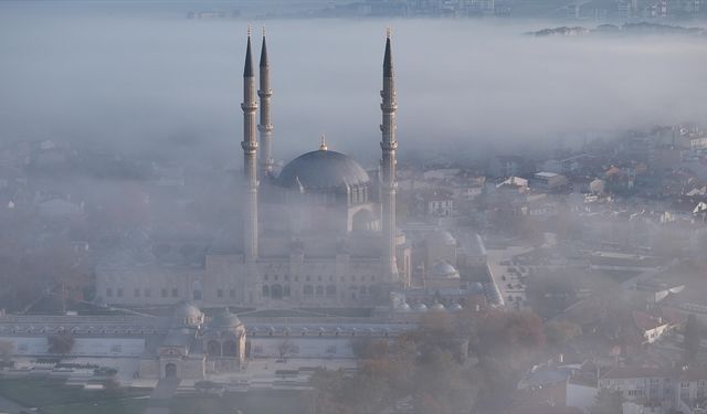 Sis Altında Selimiye Camisi