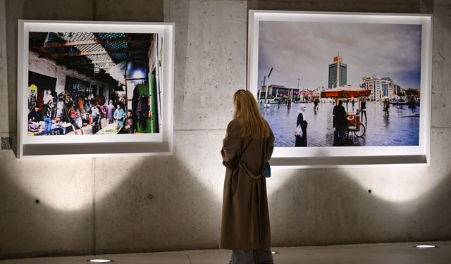 Zeki Demirkubuz'un İkinci Kişisel Fotoğraf Sergisi Ankara'da
