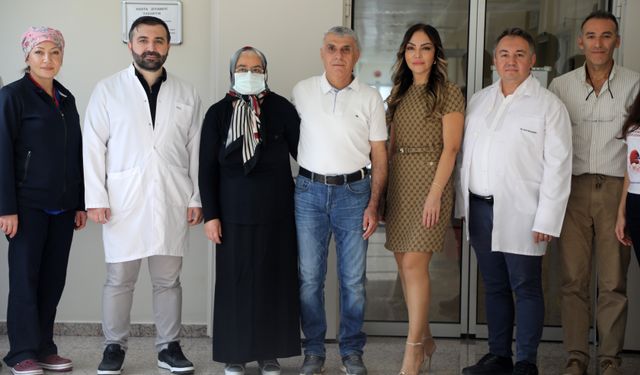 37 yıllık eşinin böbreğiyle yaşama tutundu