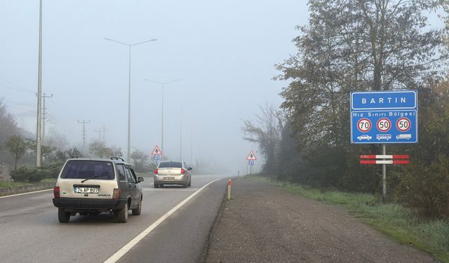 Bartın'da sis etkisini gösterdi