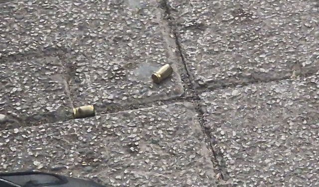 Diyarbakır'da medikal dükkanına silahlı saldırı