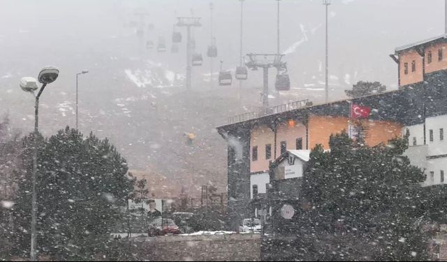 Erciyes beyazlara büründü