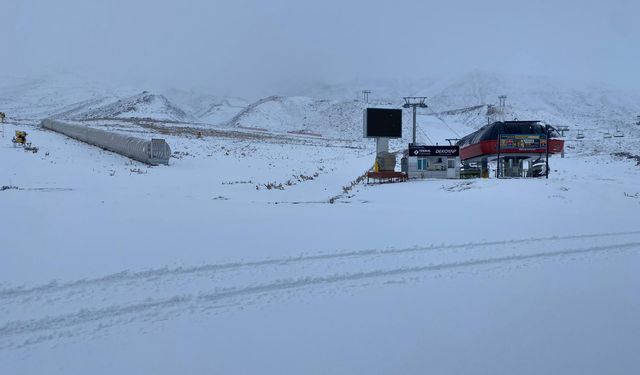 Erciyes'te kar etkisi oldu