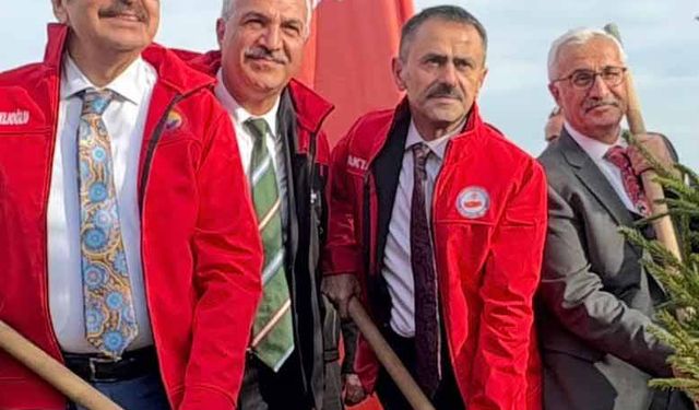 Gebze Ticaret Odası Hatıra Ormanı'nda “fidan dikimi”