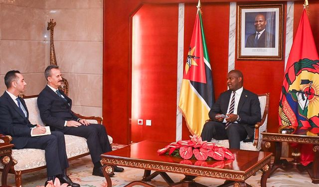 Haluk Görgün ve Daniel Chapo Mozambik'te görüştü