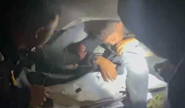 Hatay’da ‘dur’ ihtarına uymayan araç devrildi