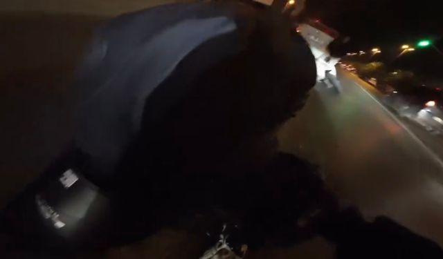 Maltepe'de Hatalı Şerit Değiştiren Otomobile Motosiklet Çarptı