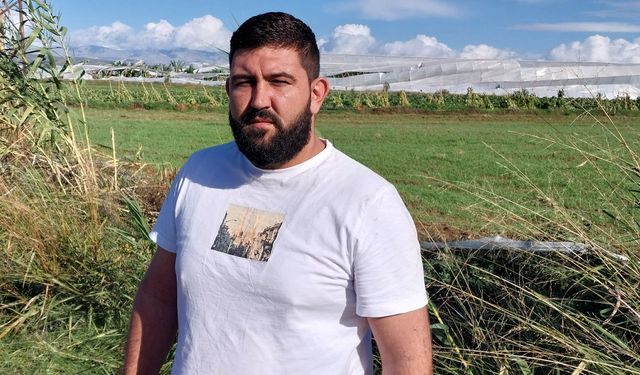 Manavgat'ta çıkan hortumdan milyonluk zarar