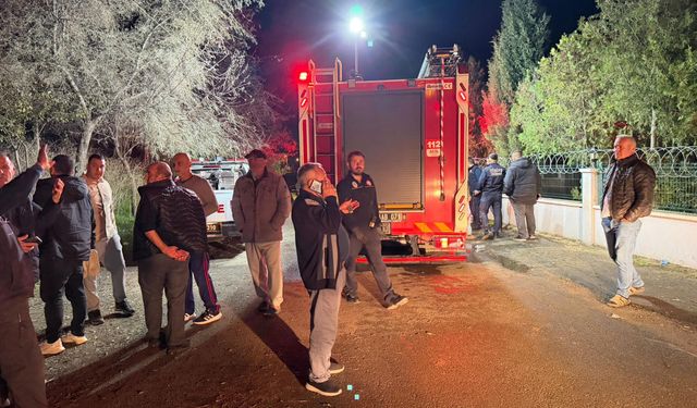 Tekirdağ'da 3 katlı bina yandı