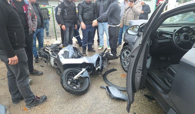 Ters Şeride Giren Otomobile, Motosiklet Çarptı
