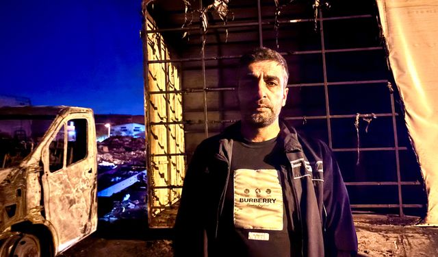 Yanan atık yığınının alevleri kamyonete sıçradı