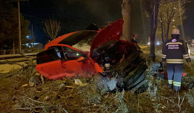 Eskişehir'de feci otomobil kazası