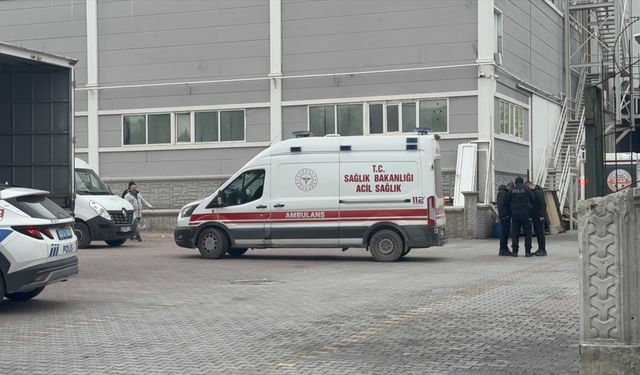 Konya'da şekerleme fabrikasında patlama: 2 yaralı