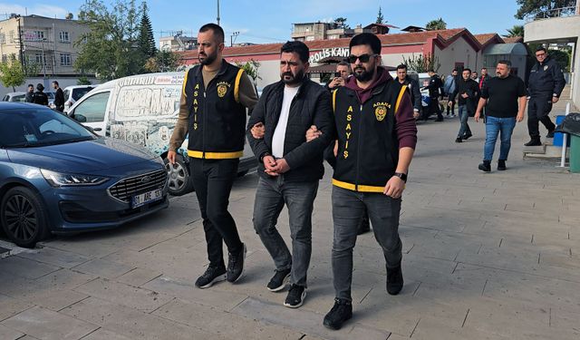 179 suç kaydı bulunan firari, AVM'de yakalandı