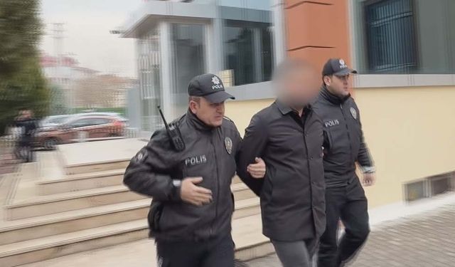 Alkollü Sürücü, Kaçarken 2 Polisi Yaraladı