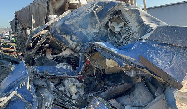 Bursa'da feci TIR kazası