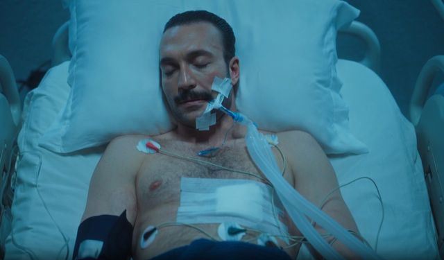 Eşref Rüya yine zirvede