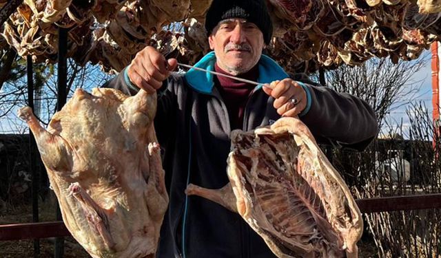 Gurbetteki hemşehrileri için 900 kaz kesti