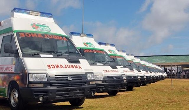 Hindistan'da gece kulübündeki yangında 25 kişi öldü