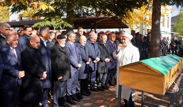 Mehmet Aktaş'ın annesi toprağa verildi
