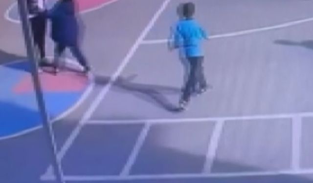 Öğretmenin Heimlich manevrasıyla hayata tutundu