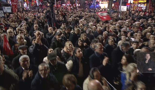 Özgür Özel Kağıthane'de konuştu