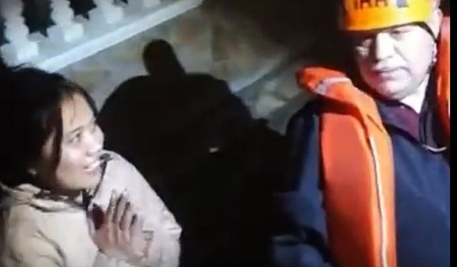 Sağanakta evinde mahsur kalan kadın kurtarıldı