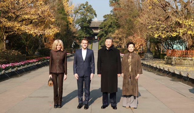Şi ve Macron, Chengdu kentinde buluştu