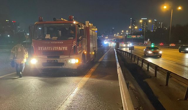 TEM Otoyolu'nda otomobilde uyudu