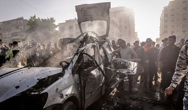 İsrail Gazze'nin doğusunu bombaladı!